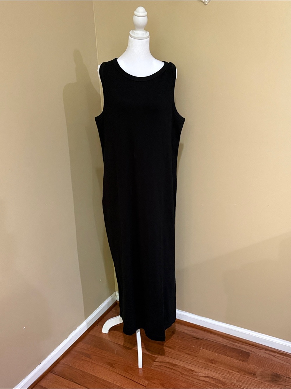 Classic Black Sleeveless ribbed side slit Maxi Dress